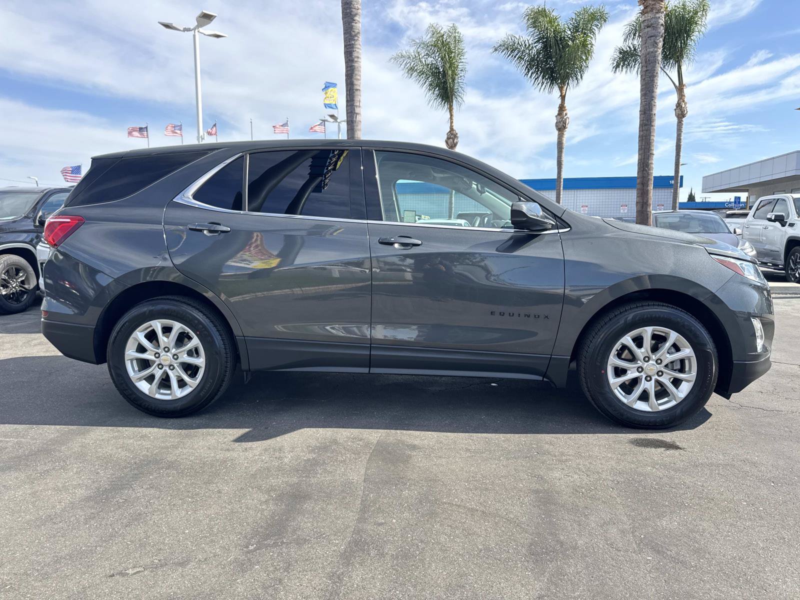 Used 2020 Chevrolet Equinox LT FWD image 4
