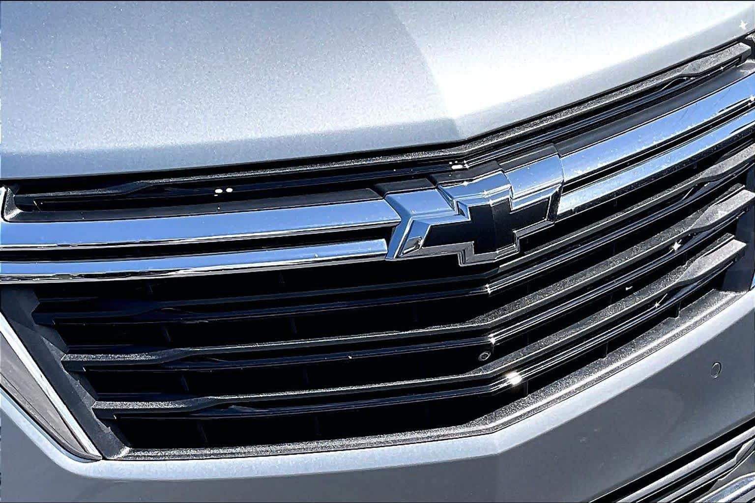 Used 2024 Chevrolet Equinox LT FWD image 29