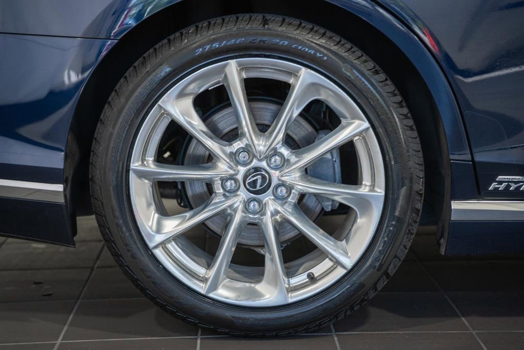 Used 2019 Lexus LS 500h w/ Luxury Package image 16