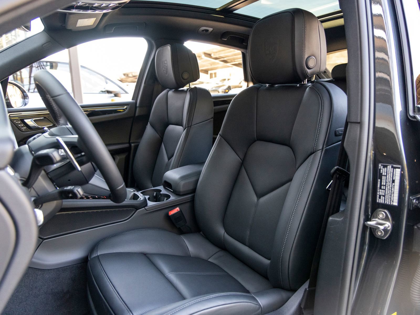 New 2026 Porsche Macan S image 5