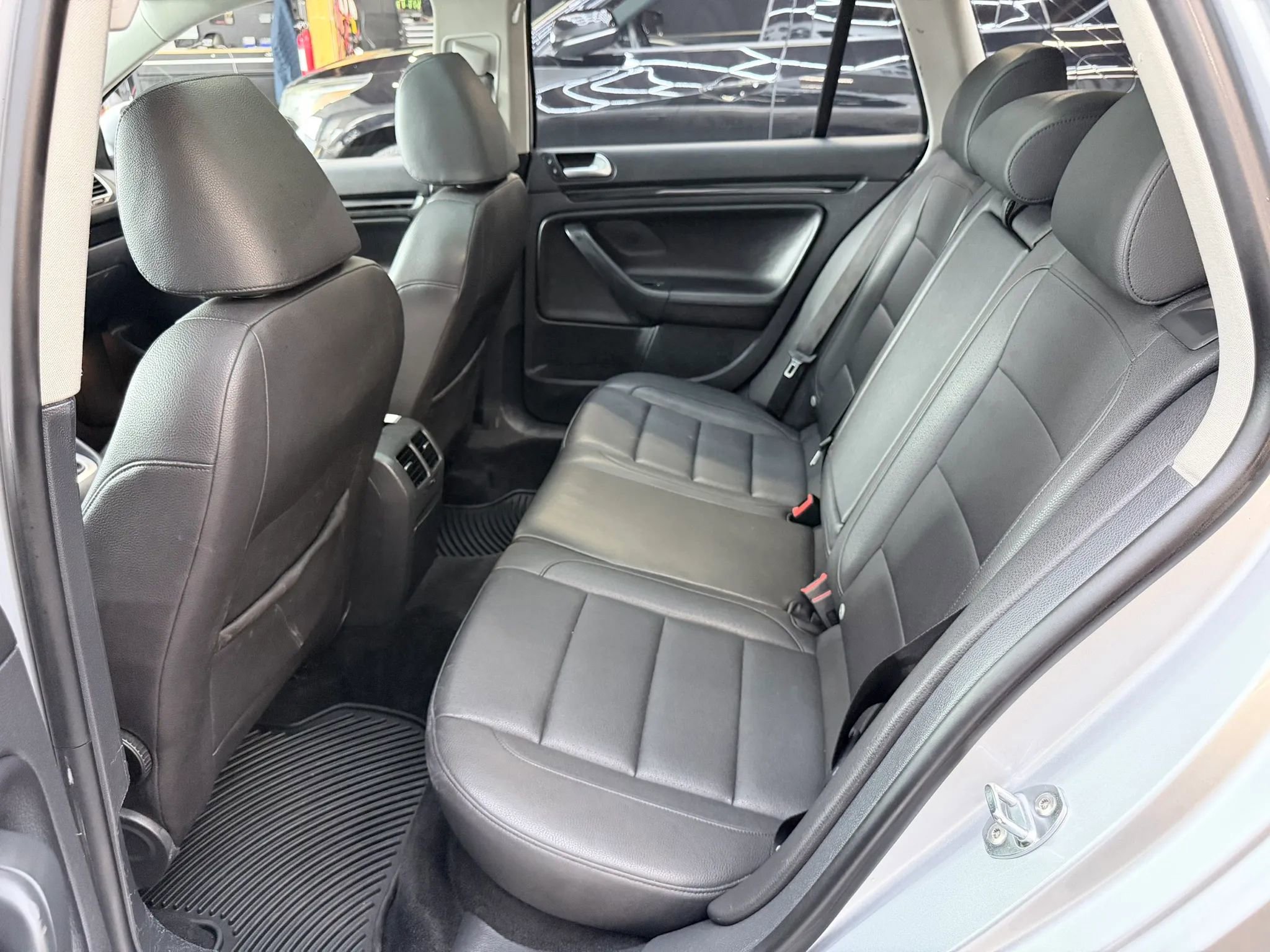 Used 2014 Volkswagen Jetta TDI FWD image 20