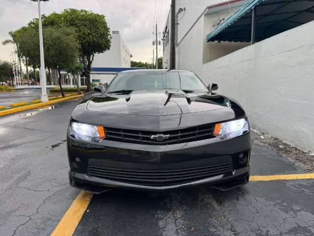 Used 2015 Chevrolet Camaro LT w/ 1LT Preferred Package RWD image 9