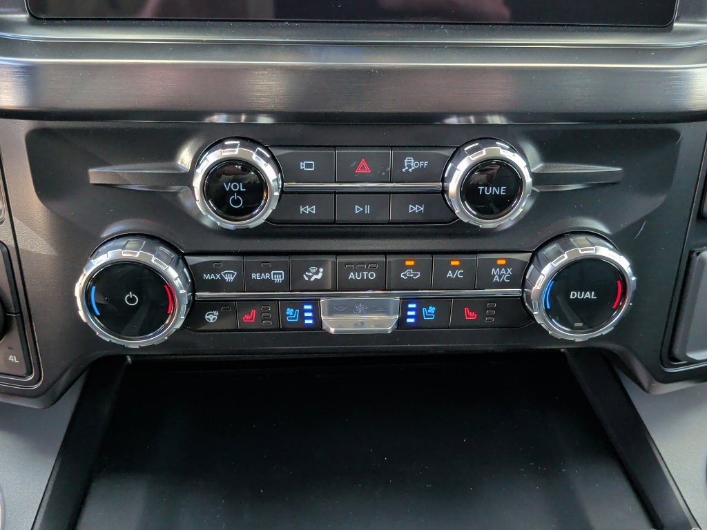 New 2027 Ford F250 Lariat w/ Black Appearance Package AWD/4WD image 30