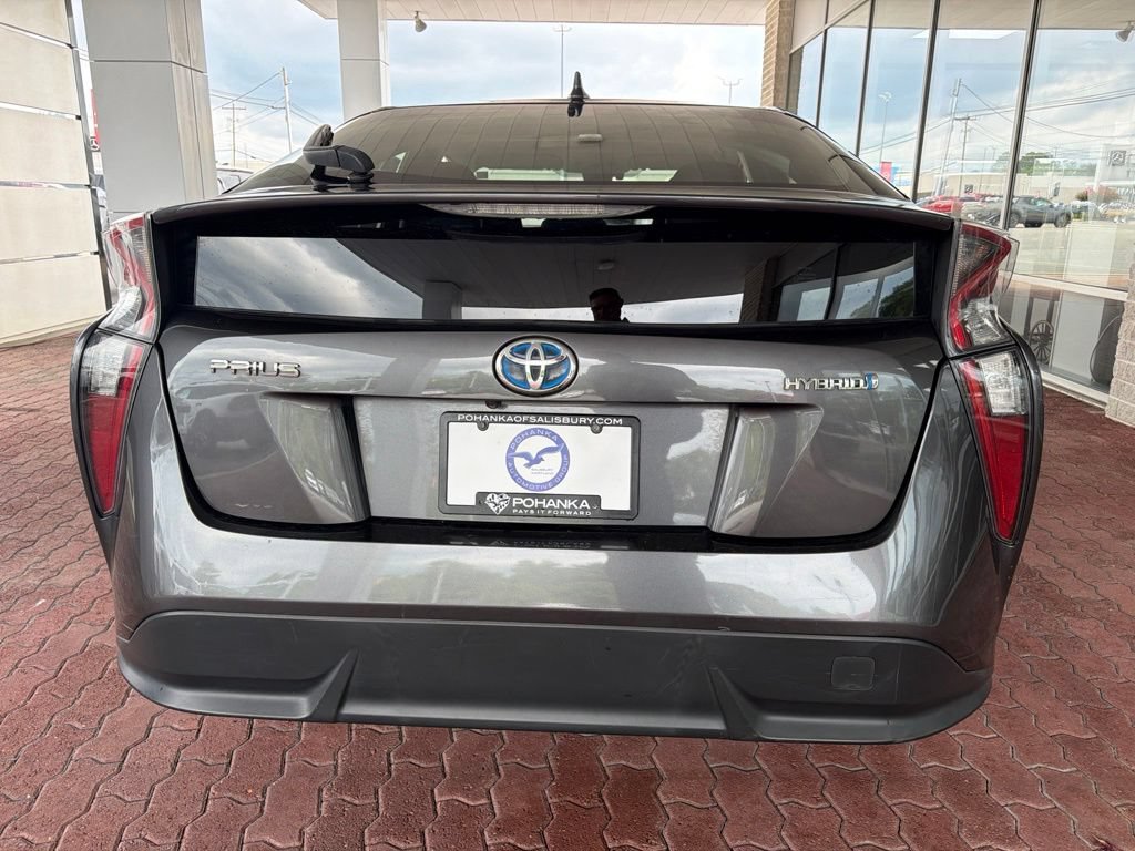 Used 2016 Toyota Prius Three Touring FWD image 10