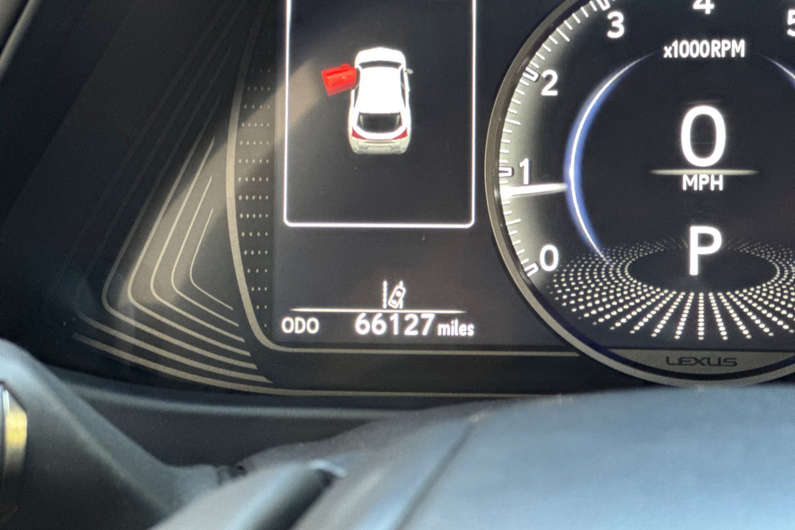 Used 2019 Lexus UX 200 w/ Accessory Package FWD image 24