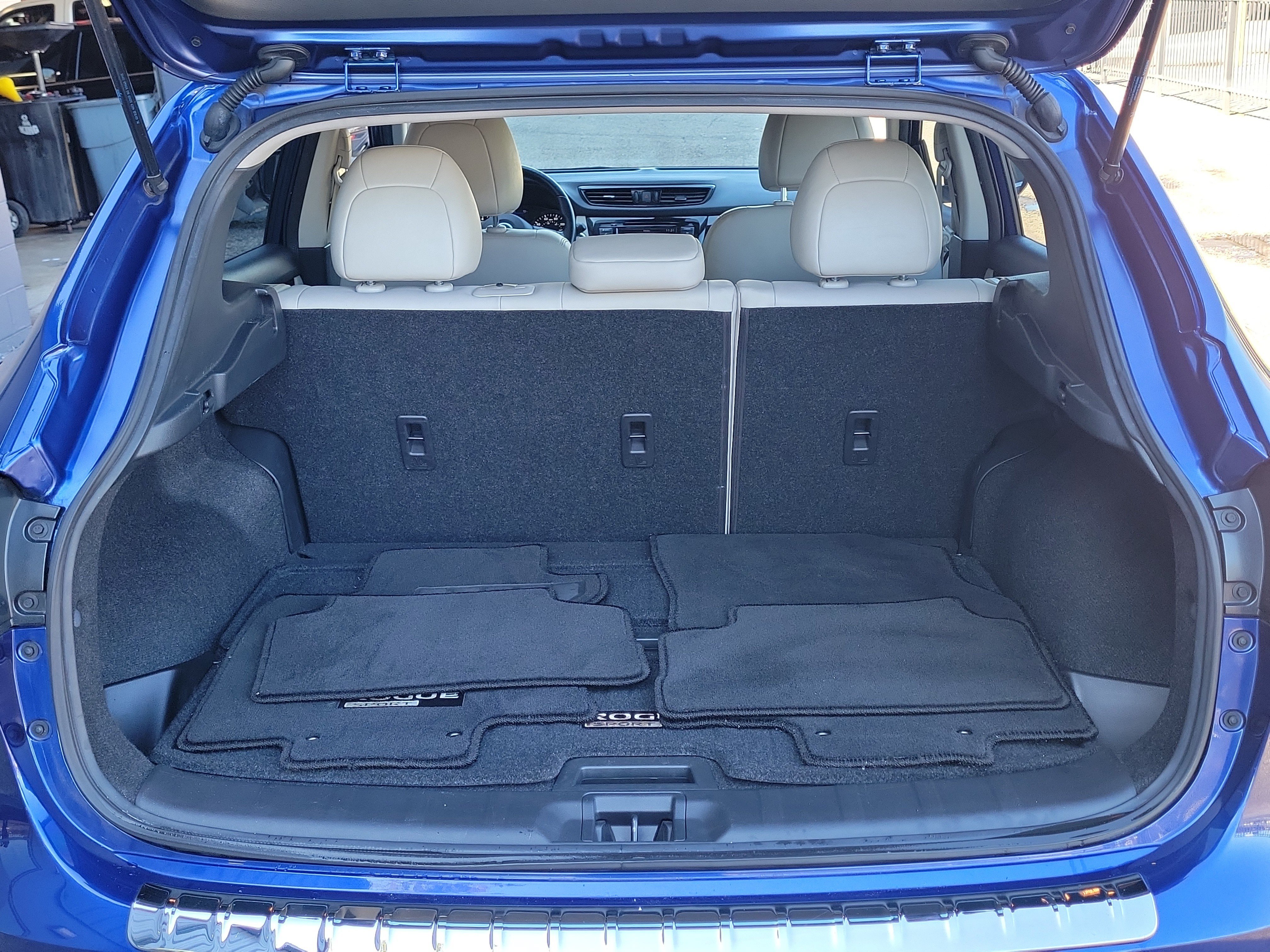 Certified 2021 Nissan Rogue Sport SV w/ Technology Package FWD image 6