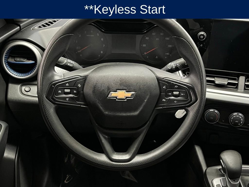 Used 2024 Chevrolet Trax LS w/ LS Convenience Package image 8