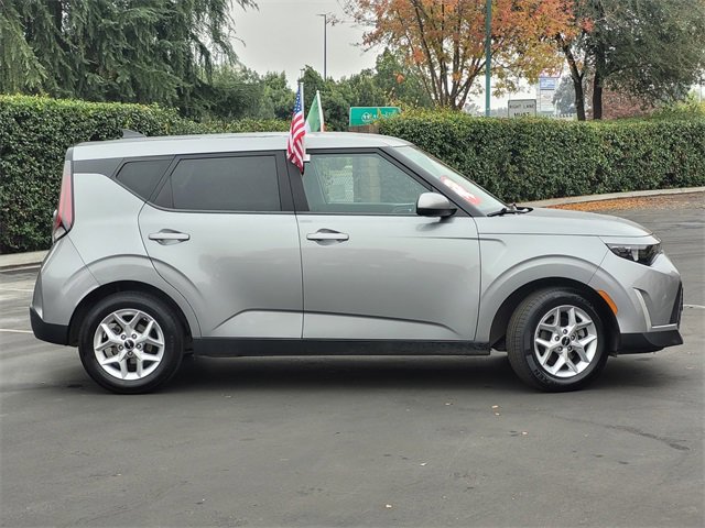 Used 2023 Kia Soul LX w/ Option Group 015 image 4