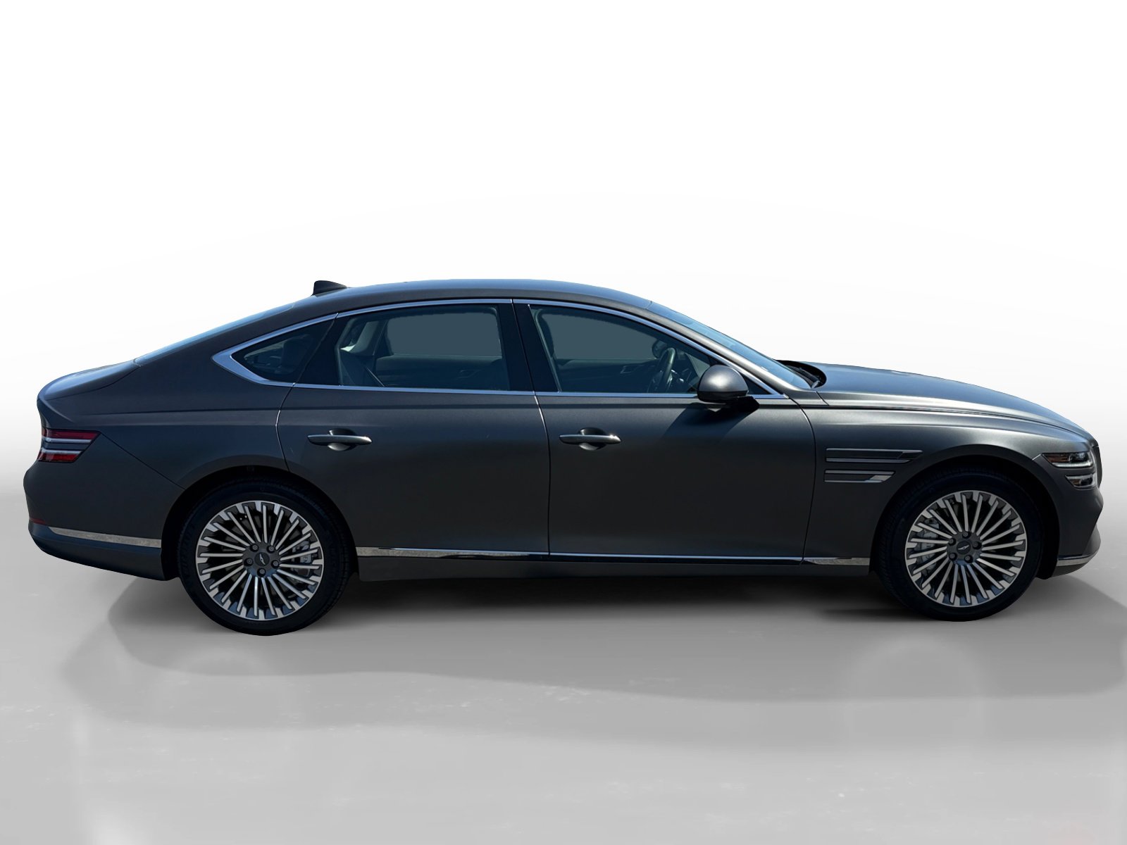 Used 2024 Genesis G80 image 6
