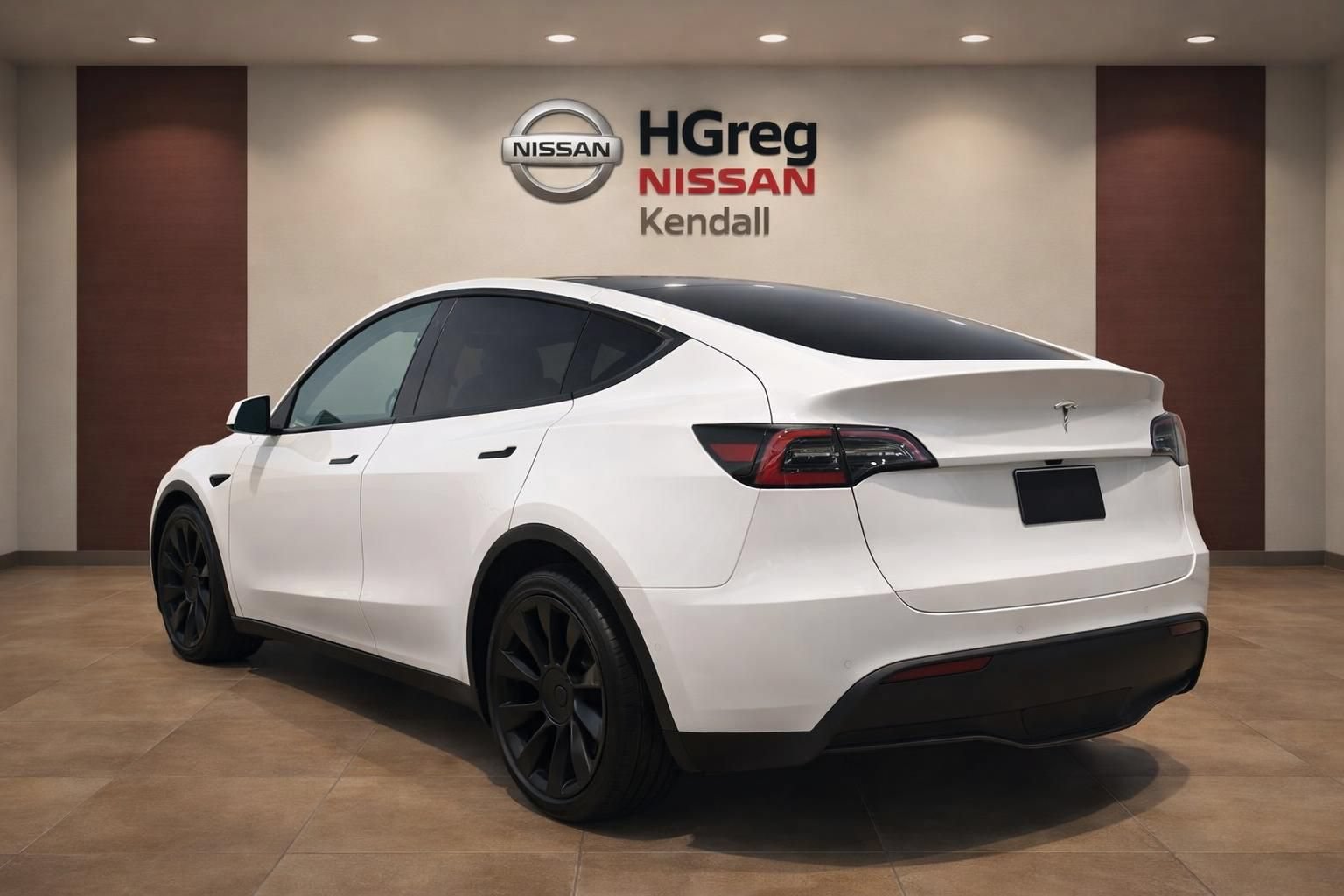 Used 2021 Tesla Model Y Long Range AWD/4WD image 2