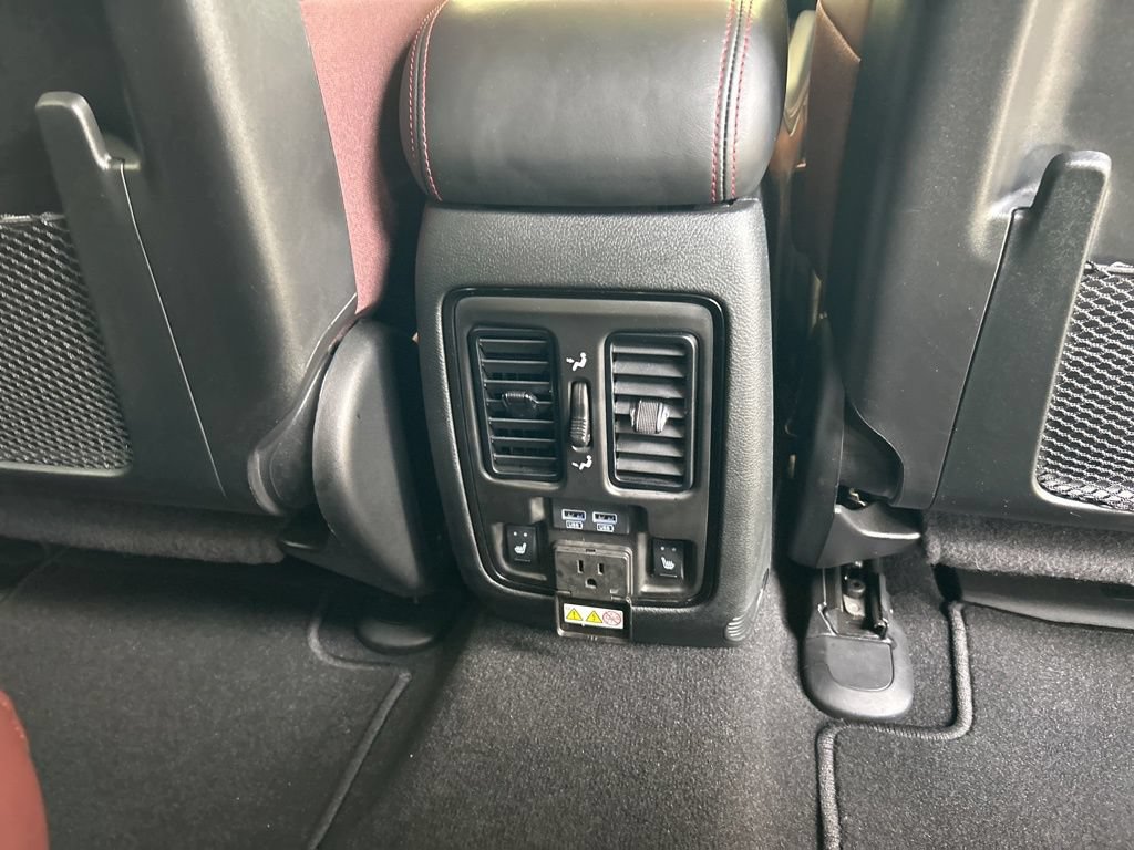 Used 2024 Dodge Durango R/T AWD/4WD image 30