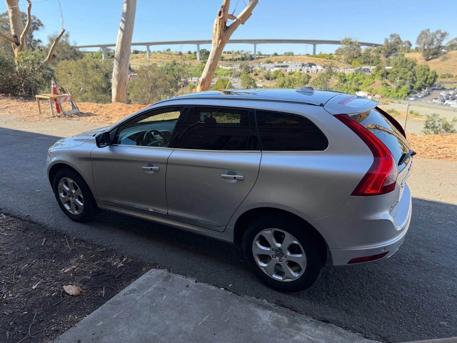 Used 2016 Volvo XC60 T5 Premier w/ Proximity Package AWD/4WD image 38