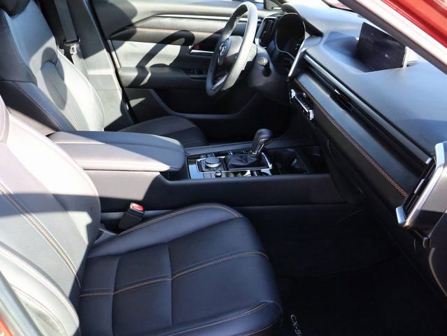 Used 2025 MAZDA CX-50 AWD 2.5 S w/ Premium Plus Pkg image 11