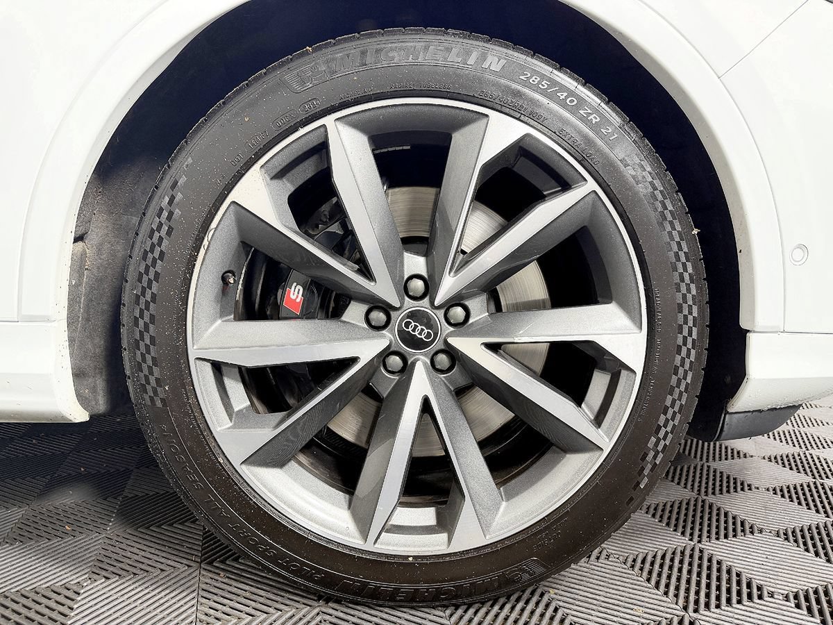 Used 2021 Audi SQ7 Premium Plus w/ Driver Assistance Package AWD/4WD image 28