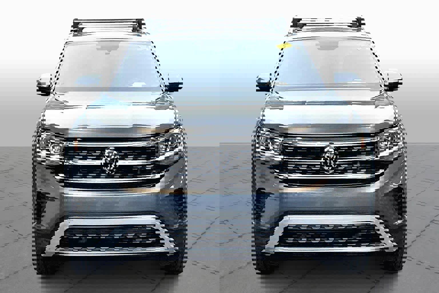 Used 2023 Volkswagen Atlas Cross Sport SE w/ Panoramic Sunroof Package image 3