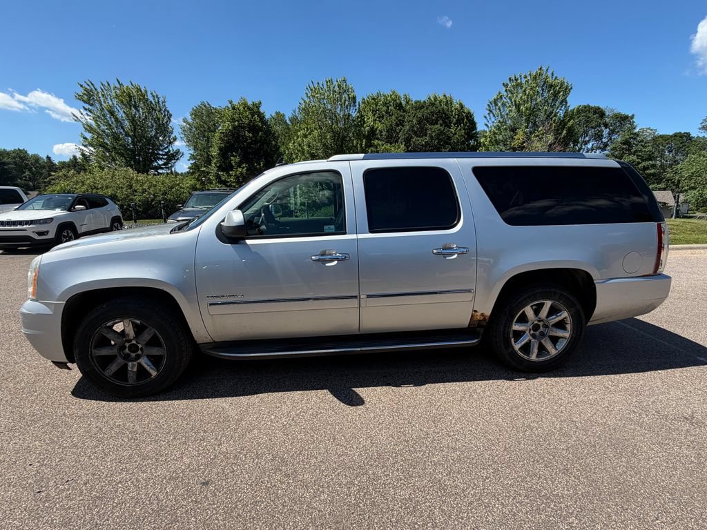 Used 2012 GMC Yukon XL Denali AWD/4WD image 3