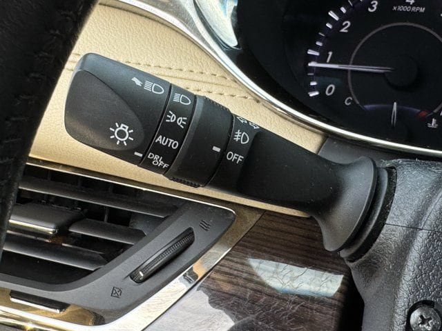 Used 2014 Toyota Avalon XLE Touring FWD image 24
