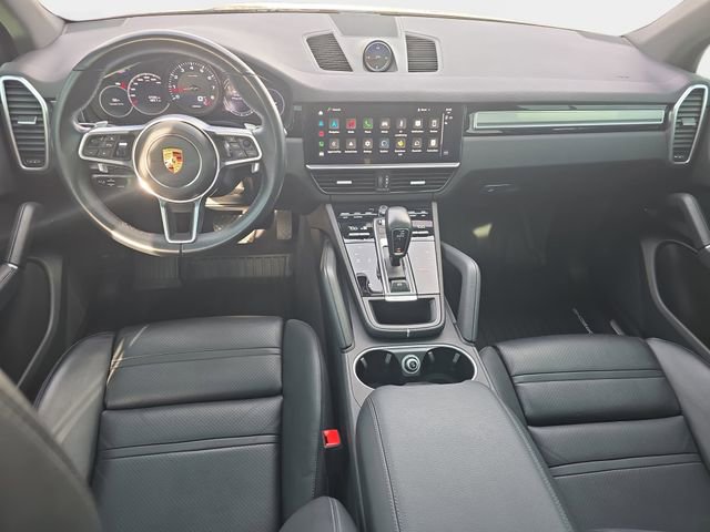 Used 2023 Porsche Cayenne Platinum Edition image 10