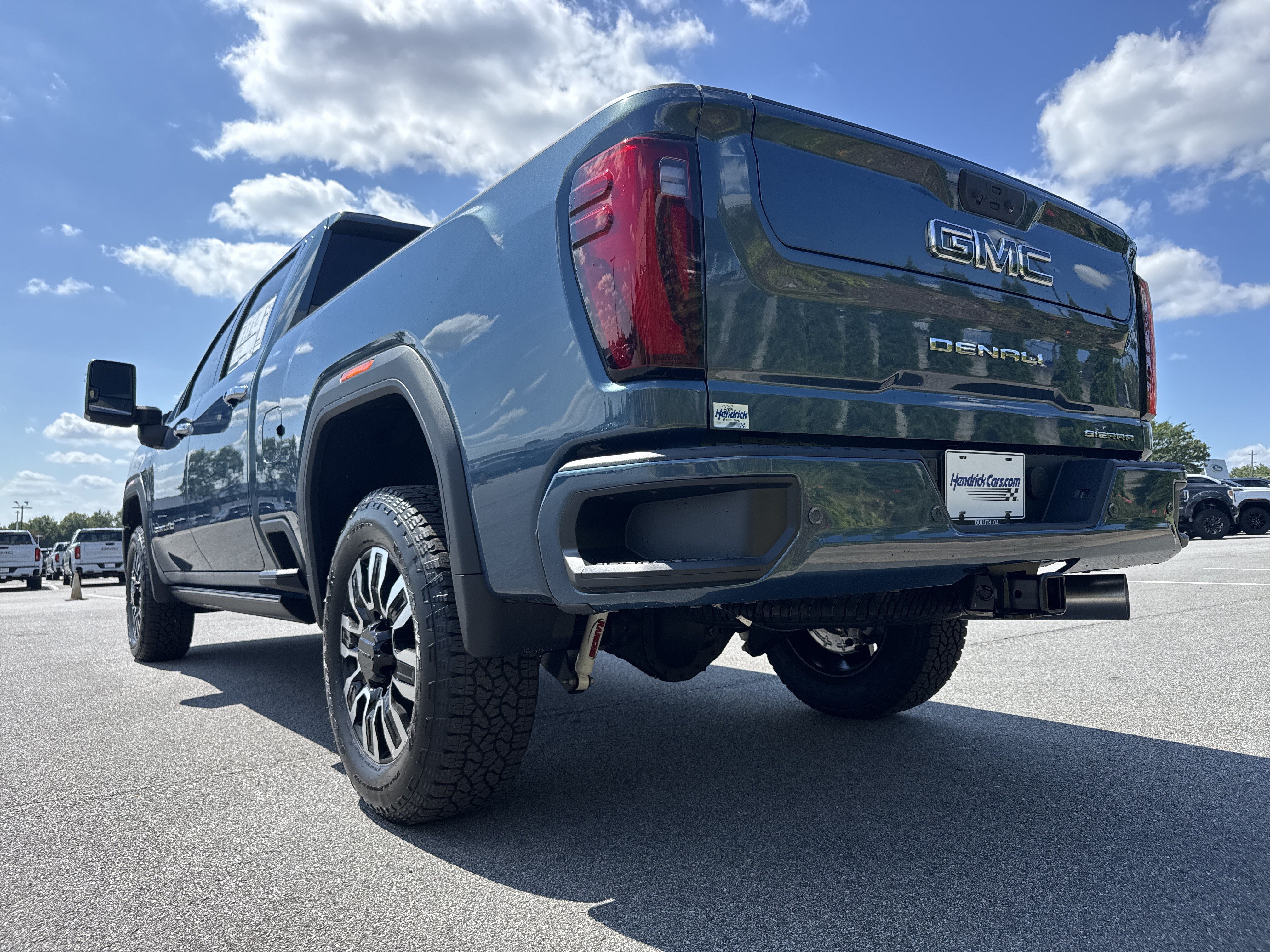 New 2026 GMC Sierra 2500 Denali Ultimate AWD/4WD image 8