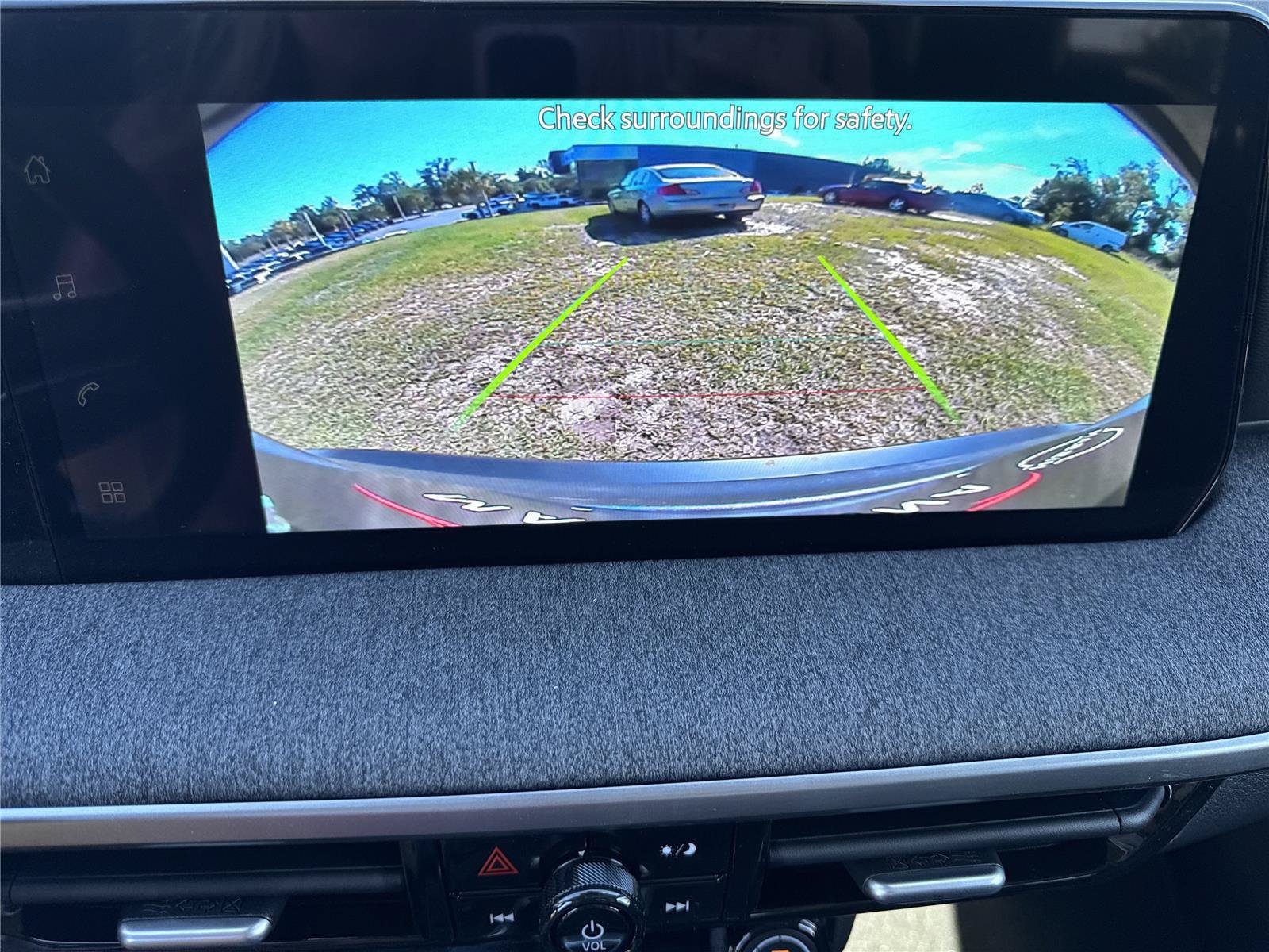 New 2026 Nissan Kicks SV w/ Interior Electronics Package FWD image 25