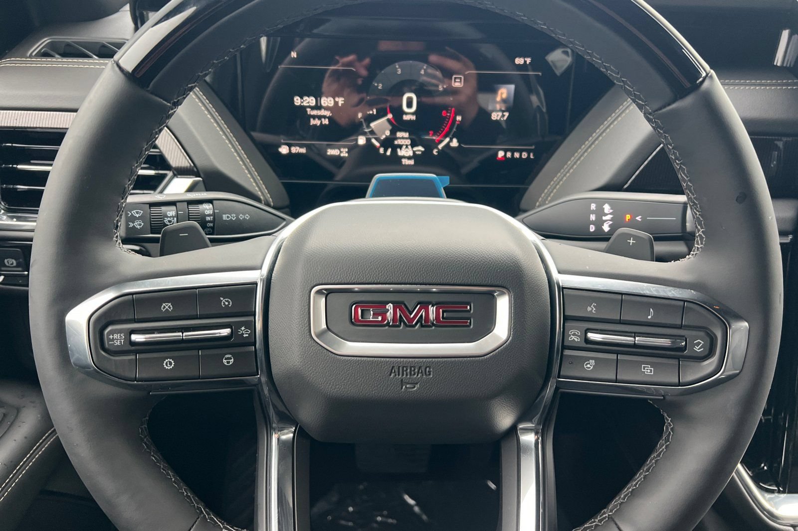 New 2026 GMC Yukon Elevation AWD/4WD image 21