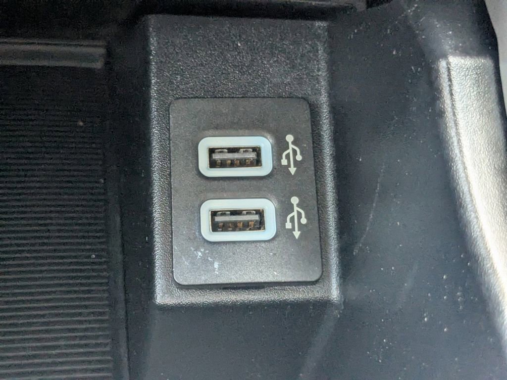 Used 2020 Ford Edge SEL w/ Cold Weather Package image 24