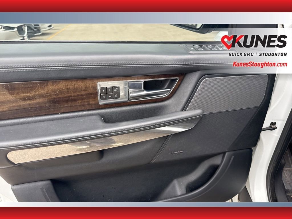 Used 2012 Land Rover Range Rover Sport Supercharged image 17