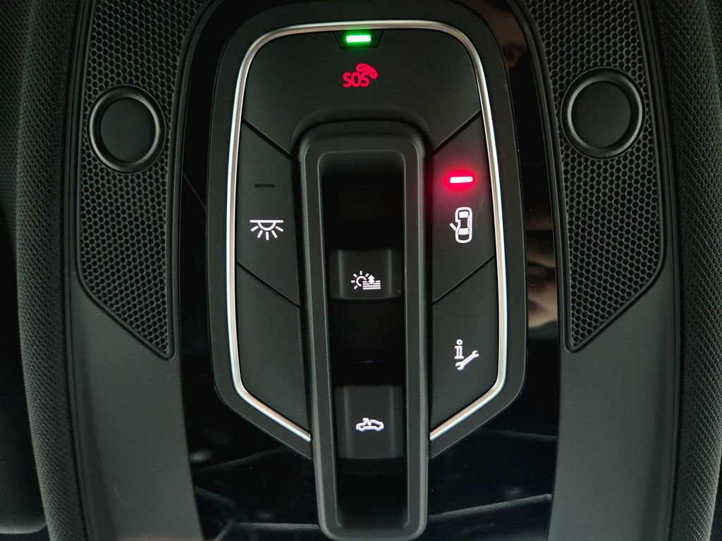Used 2019 Audi Q8 Premium Plus w/ Premium Plus AWD/4WD image 22