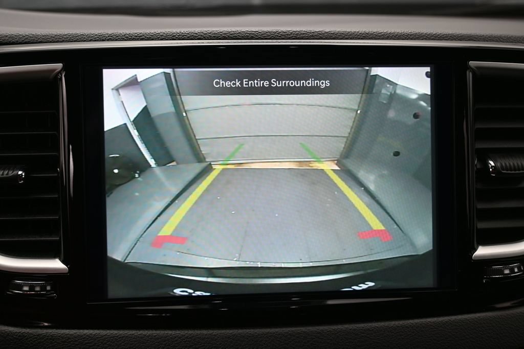 Used 2025 Chrysler Pacifica Select FWD image 10