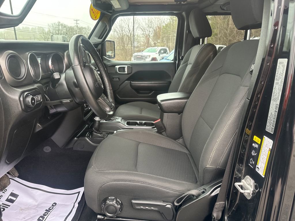 Used 2022 Jeep Wrangler Unlimited Sport image 9