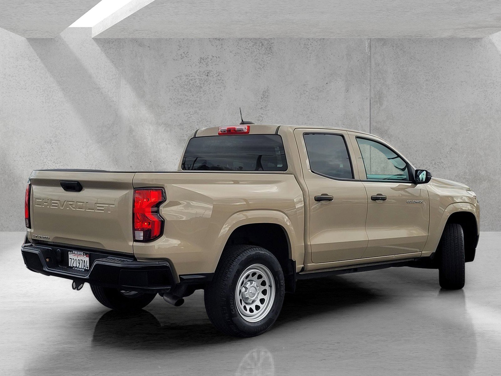 Used 2024 Chevrolet Colorado W/T image 4