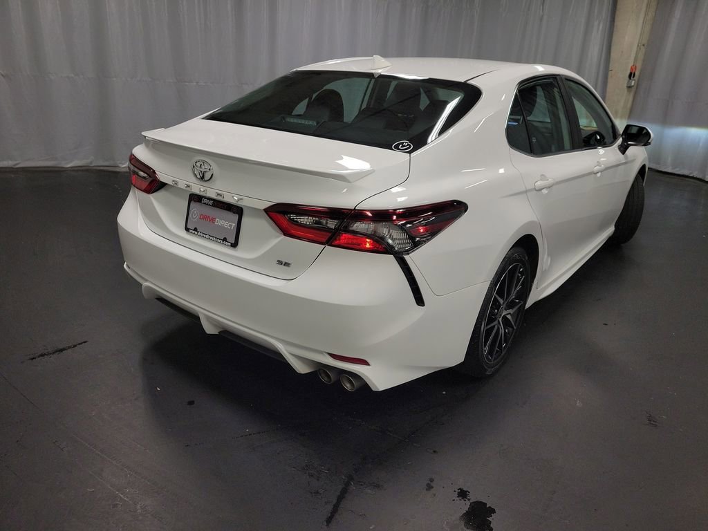 Used 2024 Toyota Camry SE w/ Convenience Package FWD image 8