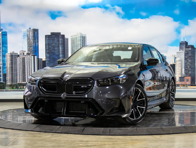New 2027 BMW M5 w/ Executive Package AWD/4WD image 2