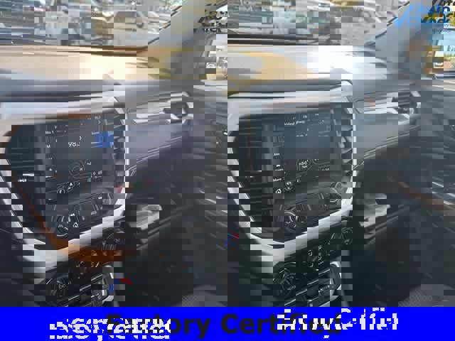 Certified 2023 GMC Acadia SLE w/ Driver Convenience Package image 24