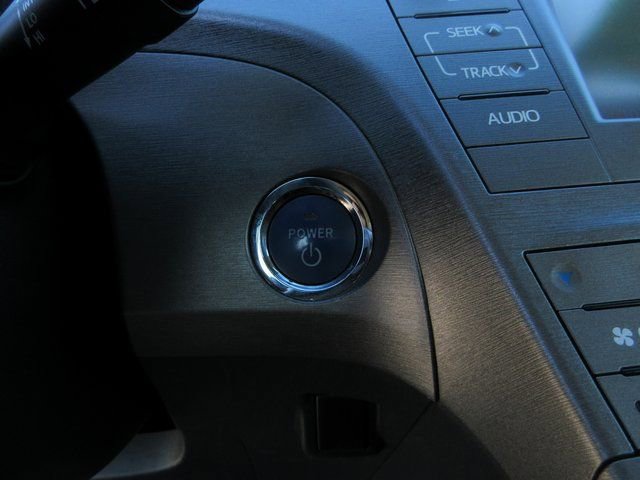 Used 2015 Toyota Prius Two image 15