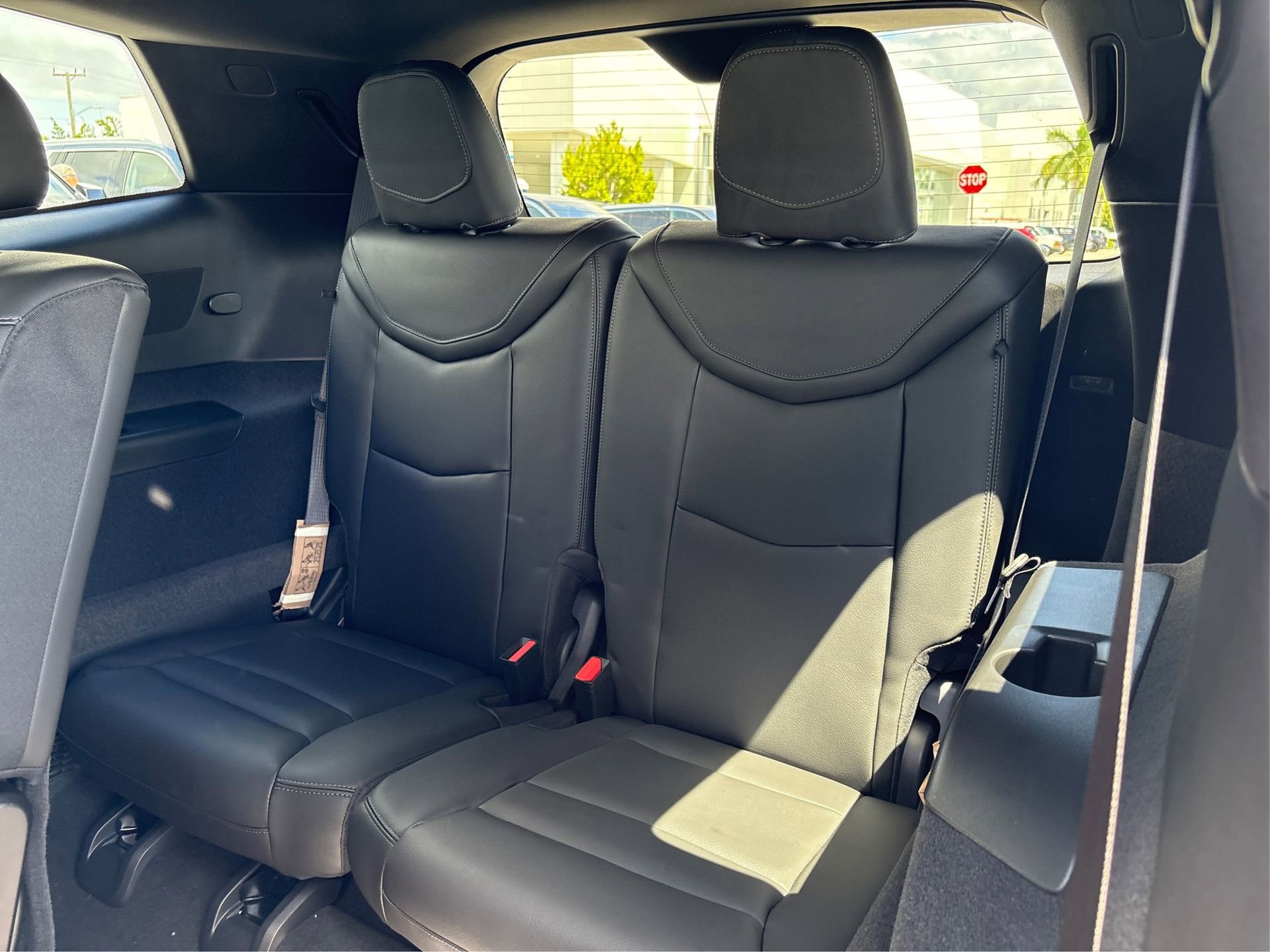New 2025 Cadillac XT6 Luxury image 11