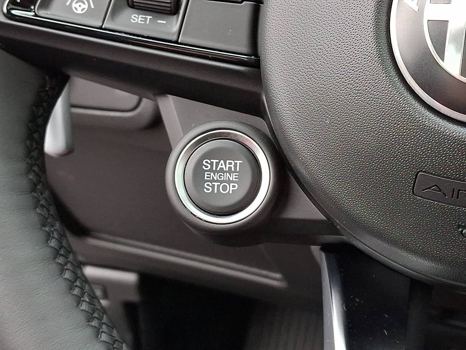 New 2026 Alfa Romeo Giulia AWD image 25