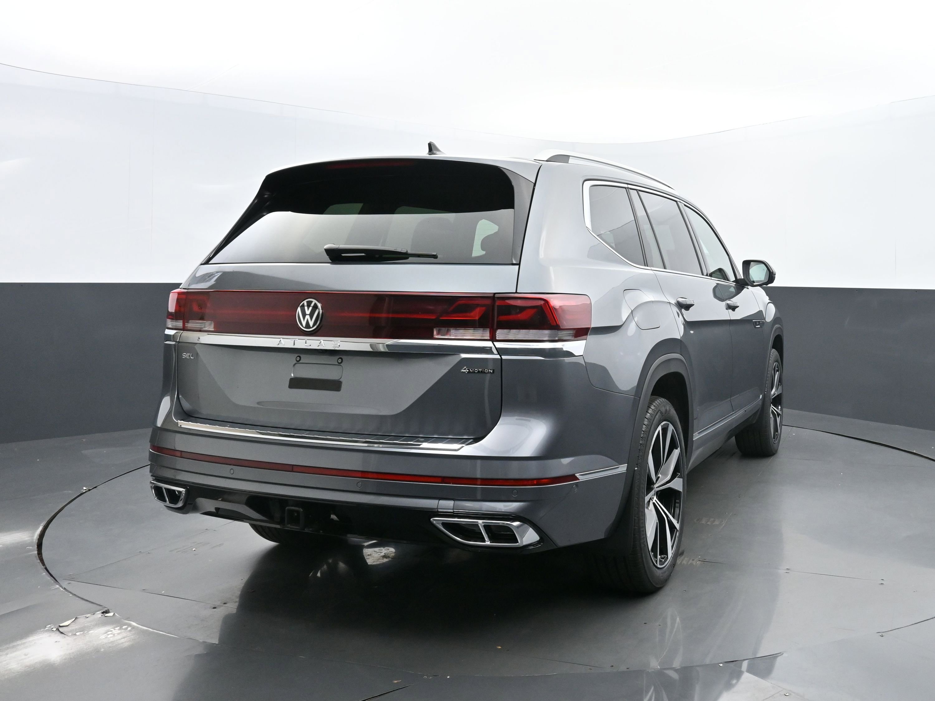 New 2025 Volkswagen Atlas SEL Premium R-Line image 5
