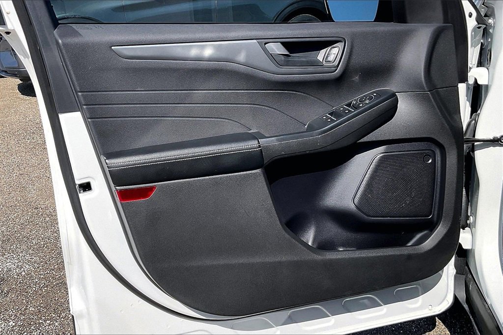 Used 2023 Ford Escape Active image 17