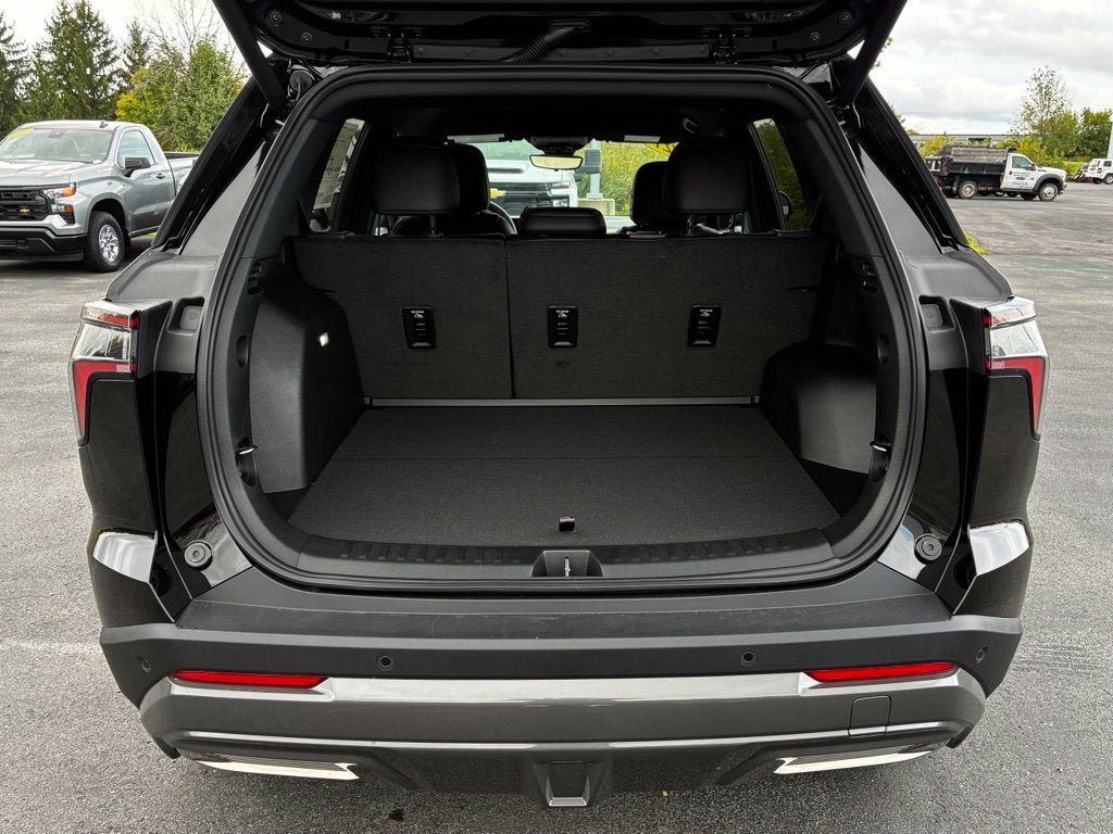 New 2027 Chevrolet Equinox ACTIV w/ Safety and Technology Package AWD/4WD image 36