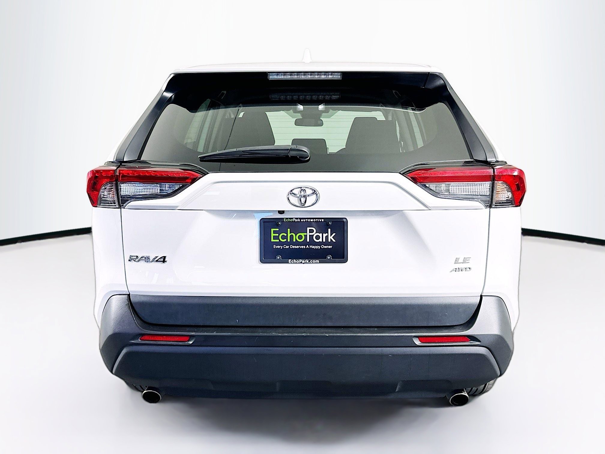 Used 2024 Toyota RAV4 LE image 7