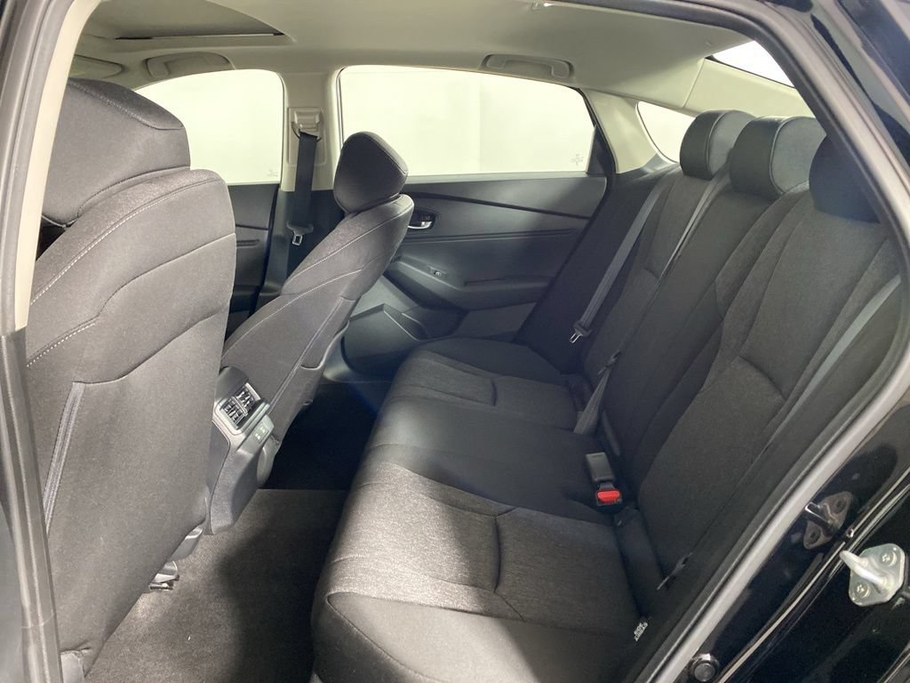 Used 2025 Honda Accord SE image 18