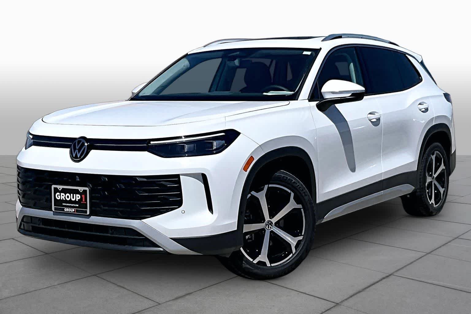 New 2026 Volkswagen Tiguan SE
