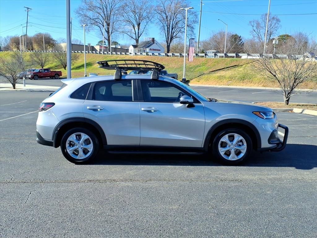 Used 2025 Honda HR-V LX image 26