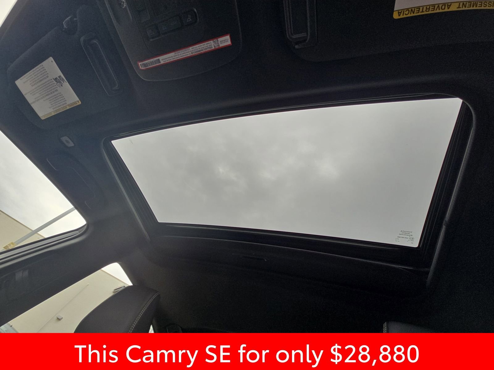 Used 2025 Toyota Camry SE image 34