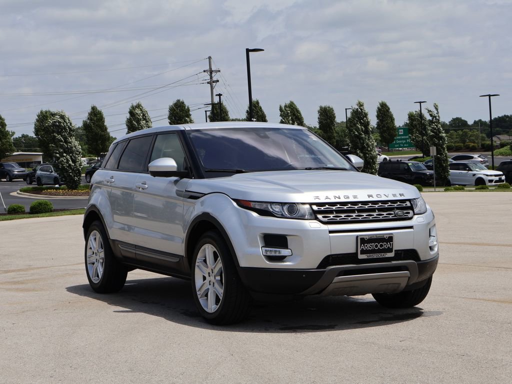 Used 2015 Land Rover Range Rover Evoque Pure Premium AWD/4WD image 3