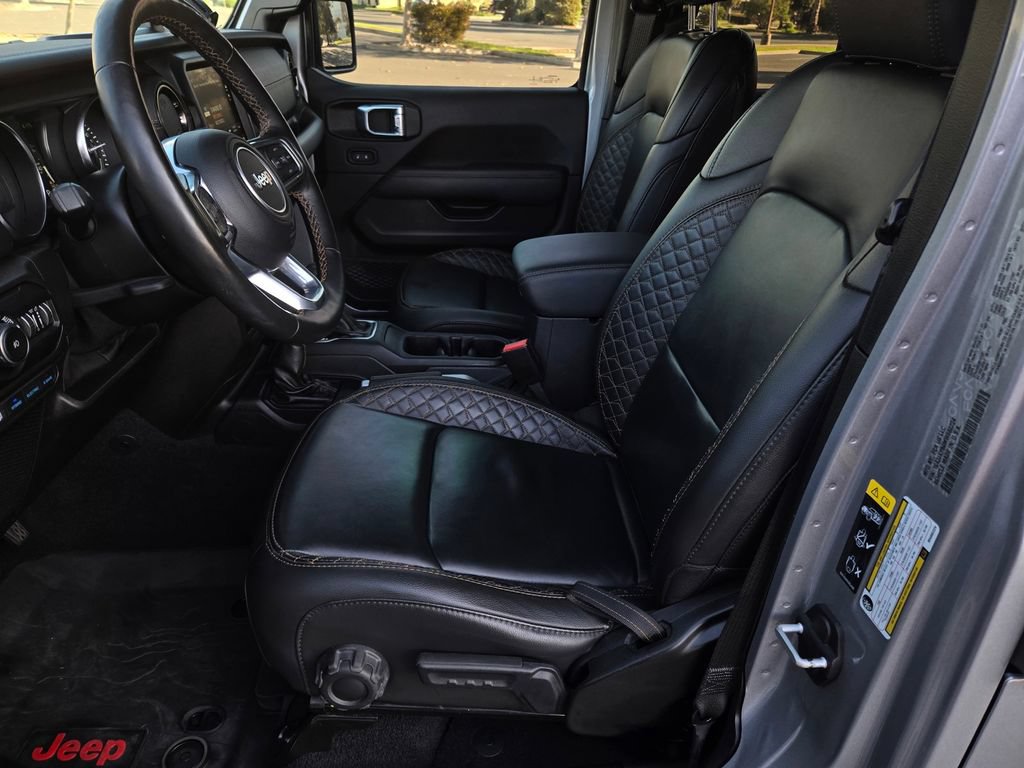 Used 2021 Jeep Wrangler Unlimited Sahara AWD/4WD image 18