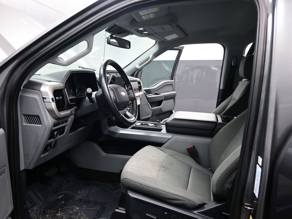 Used 2022 Ford F150 XLT w/ Equipment Group 302A High image 8