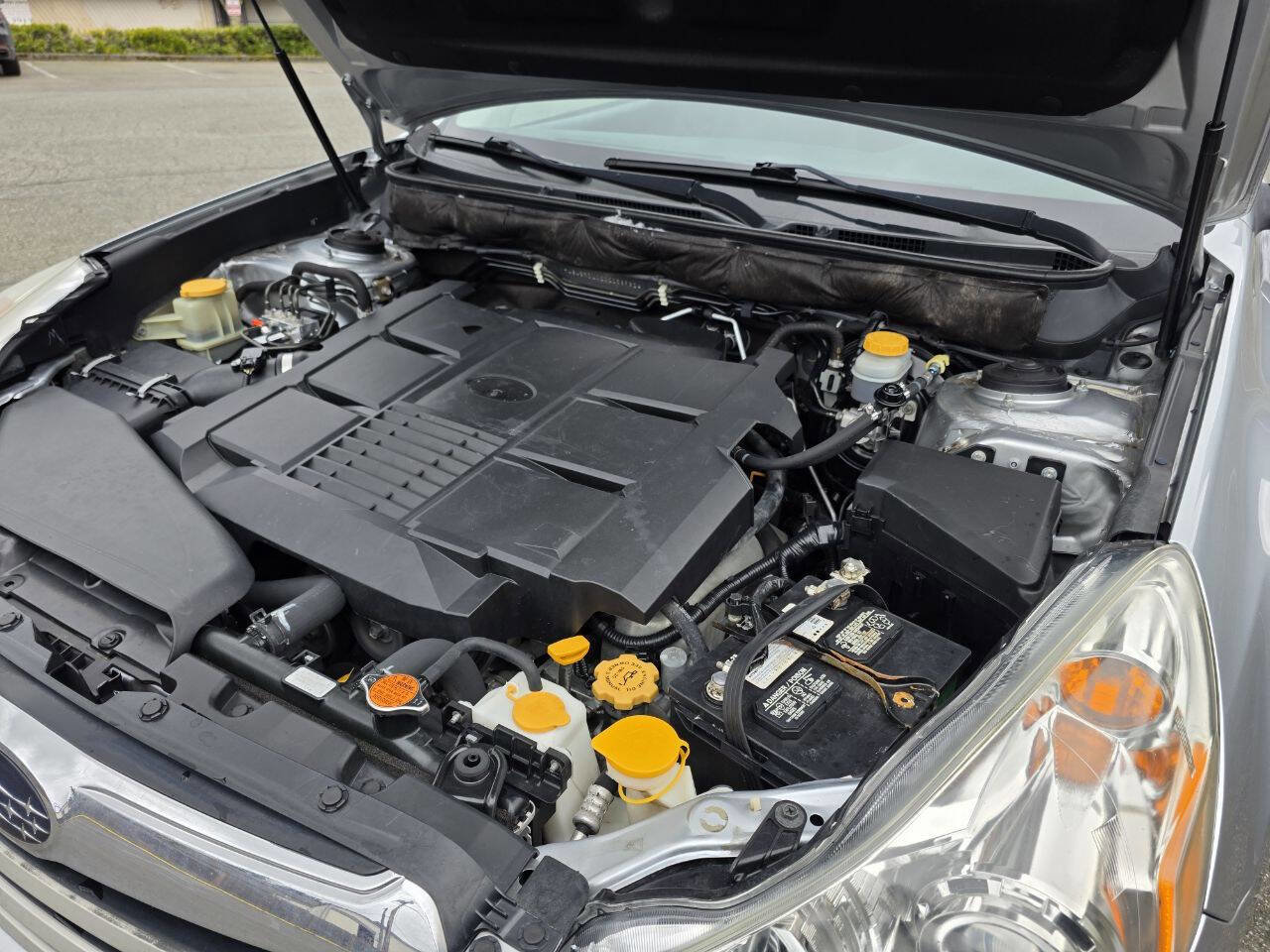 Used 2012 Subaru Outback 3.6R Limited image 46