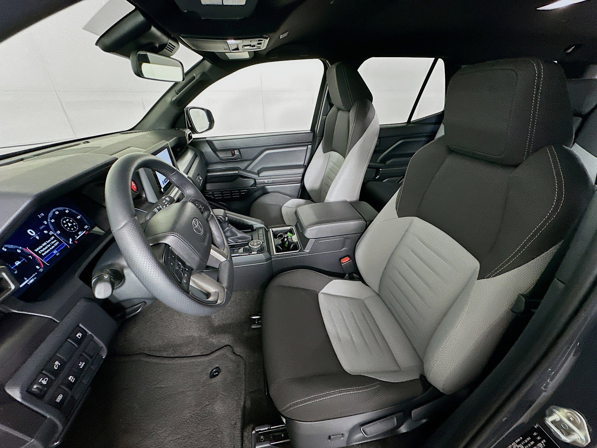 Used 2025 Toyota 4Runner TRD Off-Road image 13